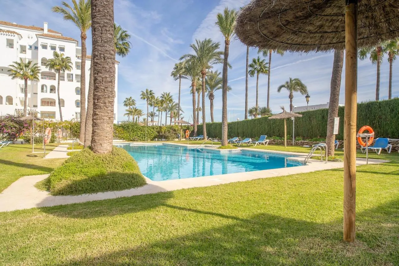 Апартаменты 2261-Superb Apt On The Beach, On Duquesa Harbour Манилва